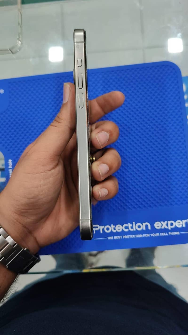 Apple iPhone 15 Pro Max Jv 5