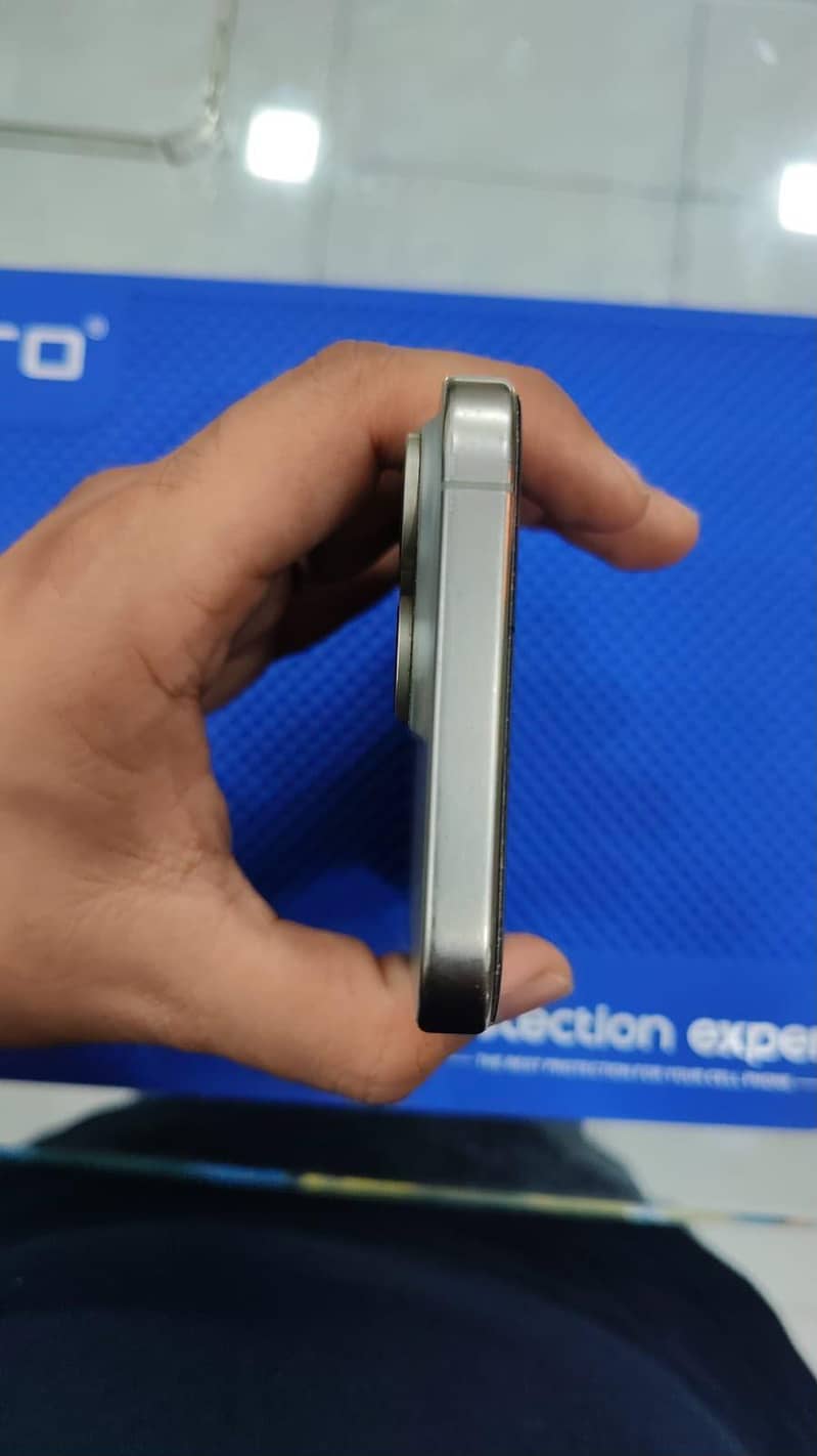 Apple iPhone 15 Pro Max Jv 6