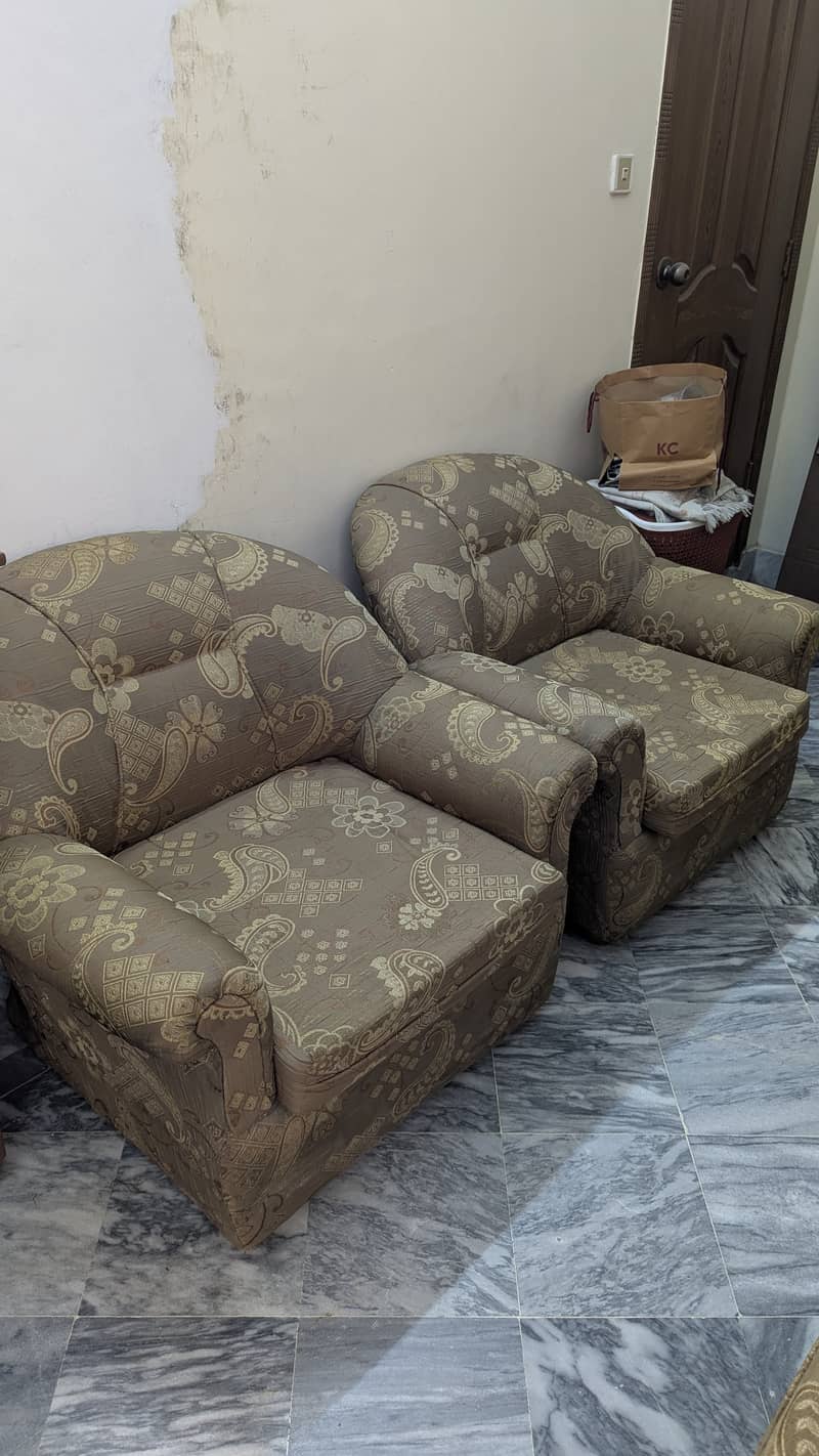 5 seater sofa 0