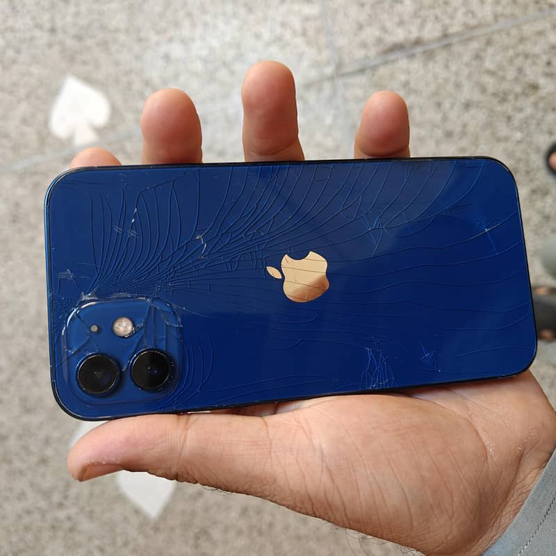 Apple iPhone 12 3