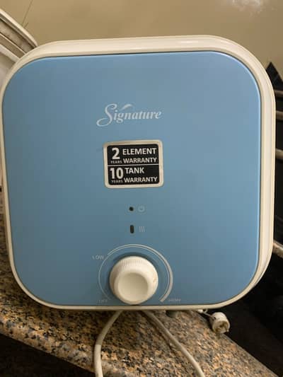 Signature Electric Geyser for Sale – Excellent & Clean Condition!