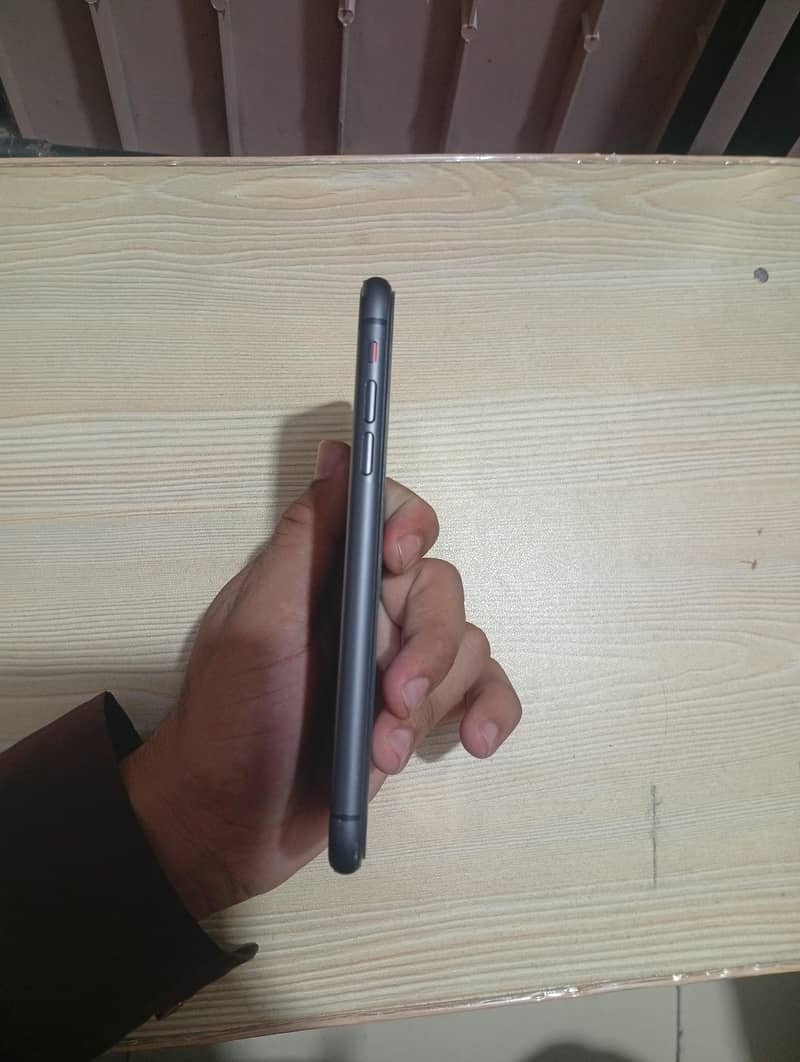 Apple iPhone 11 1