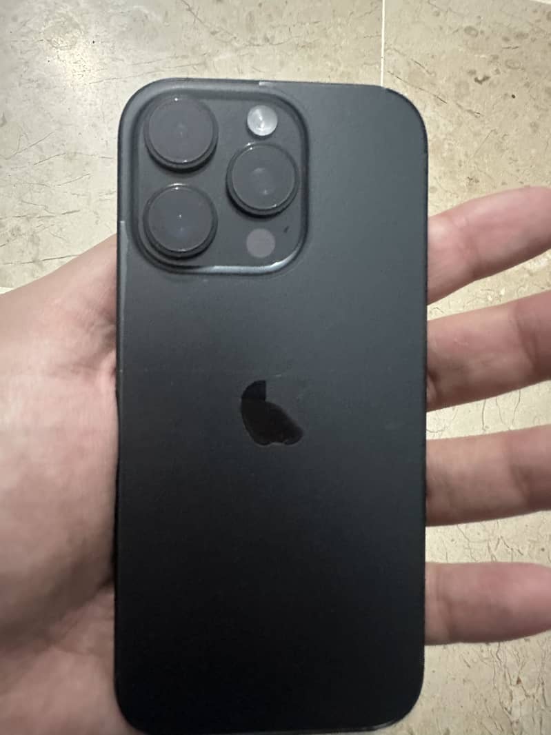 iPhone 16 Pro 0