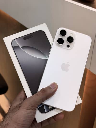 Iphone 16 pro max 99 health non pta jv with box               17 15 18
