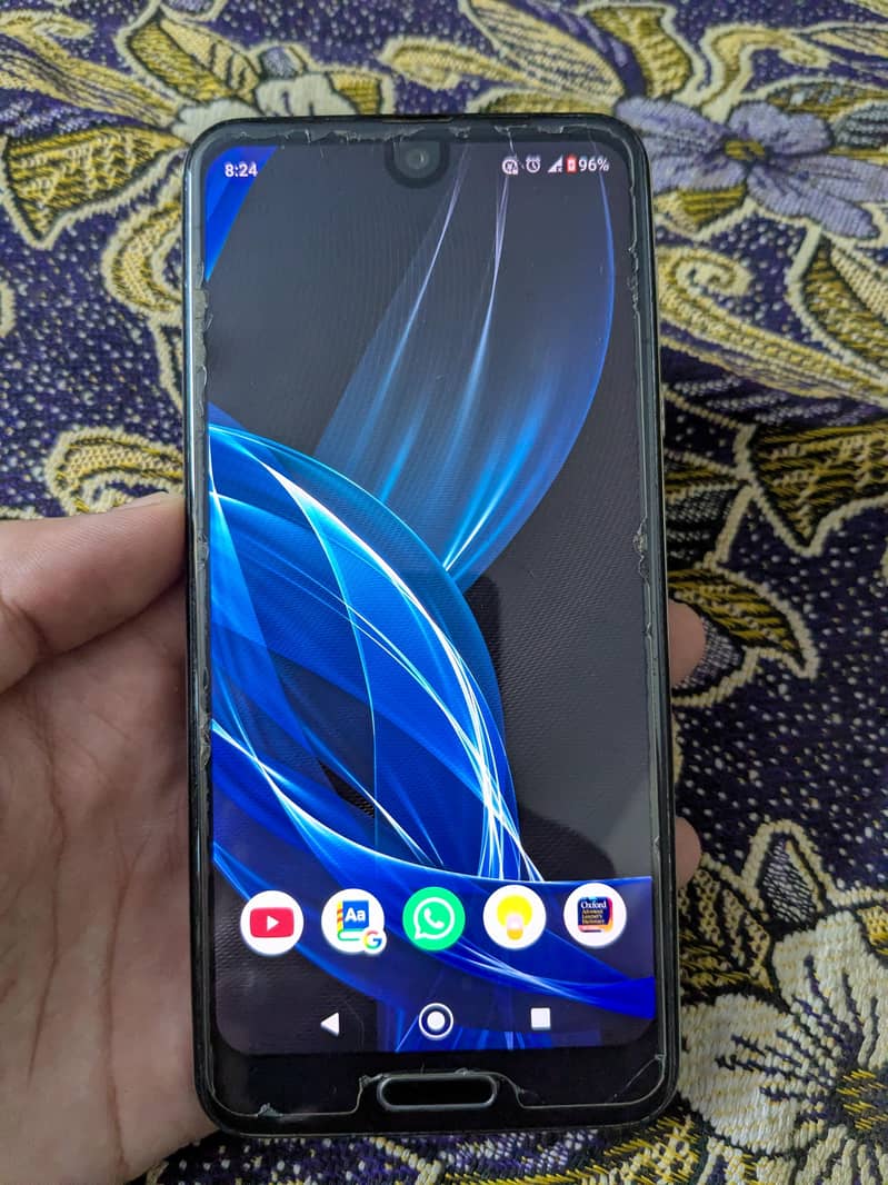 Sharp Aquos R2 0