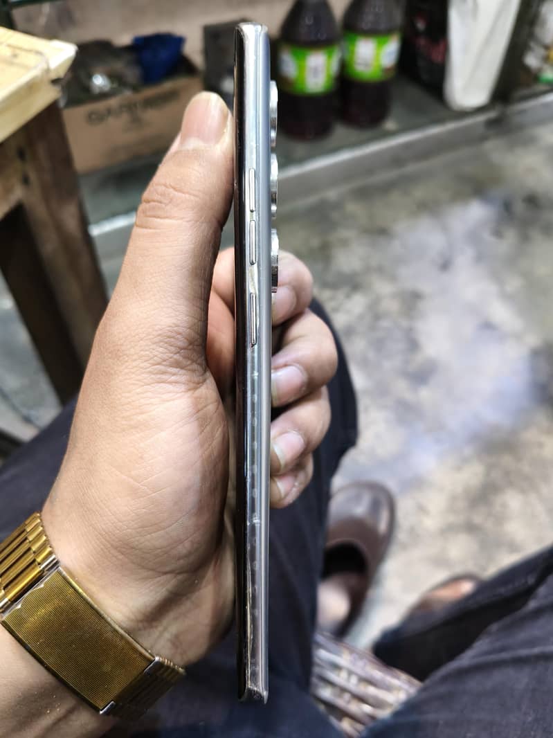 Tecno CAMON 40 Pro 6