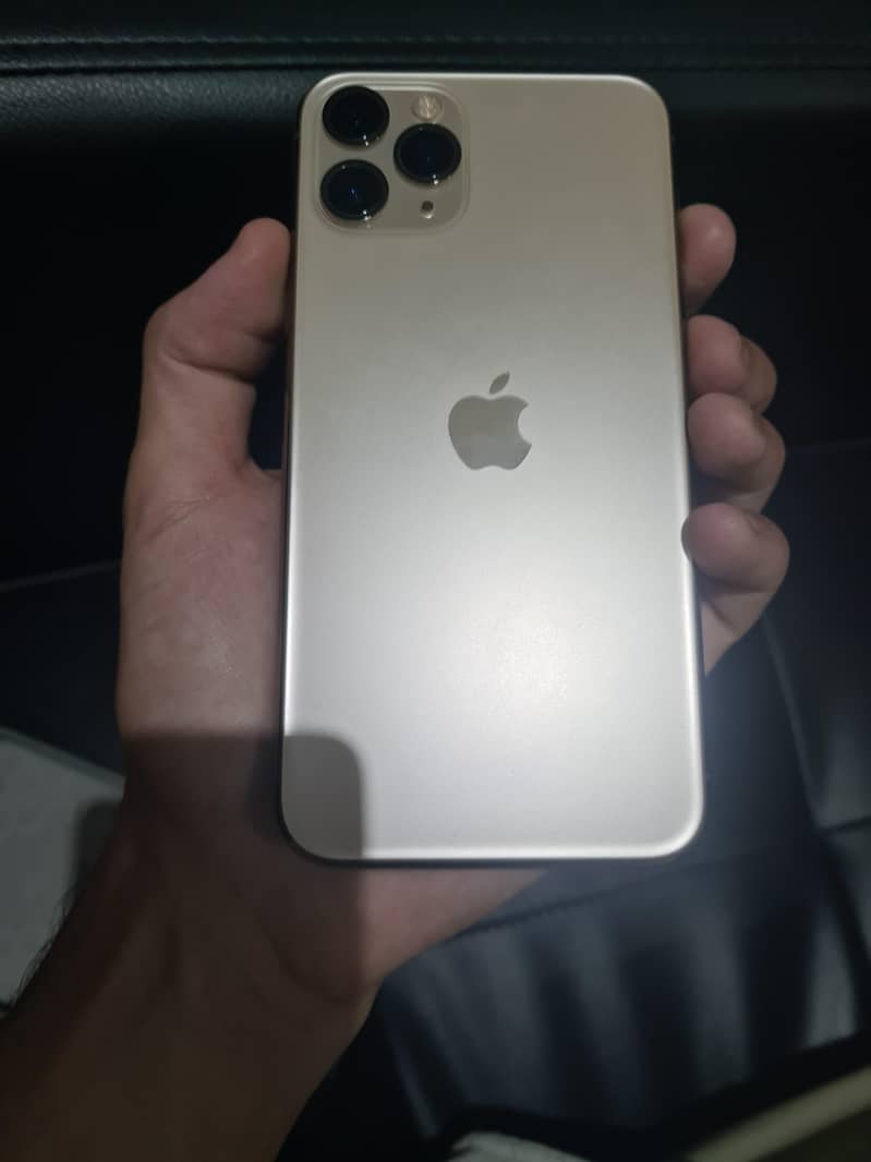 Apple iPhone 11 Pro 6