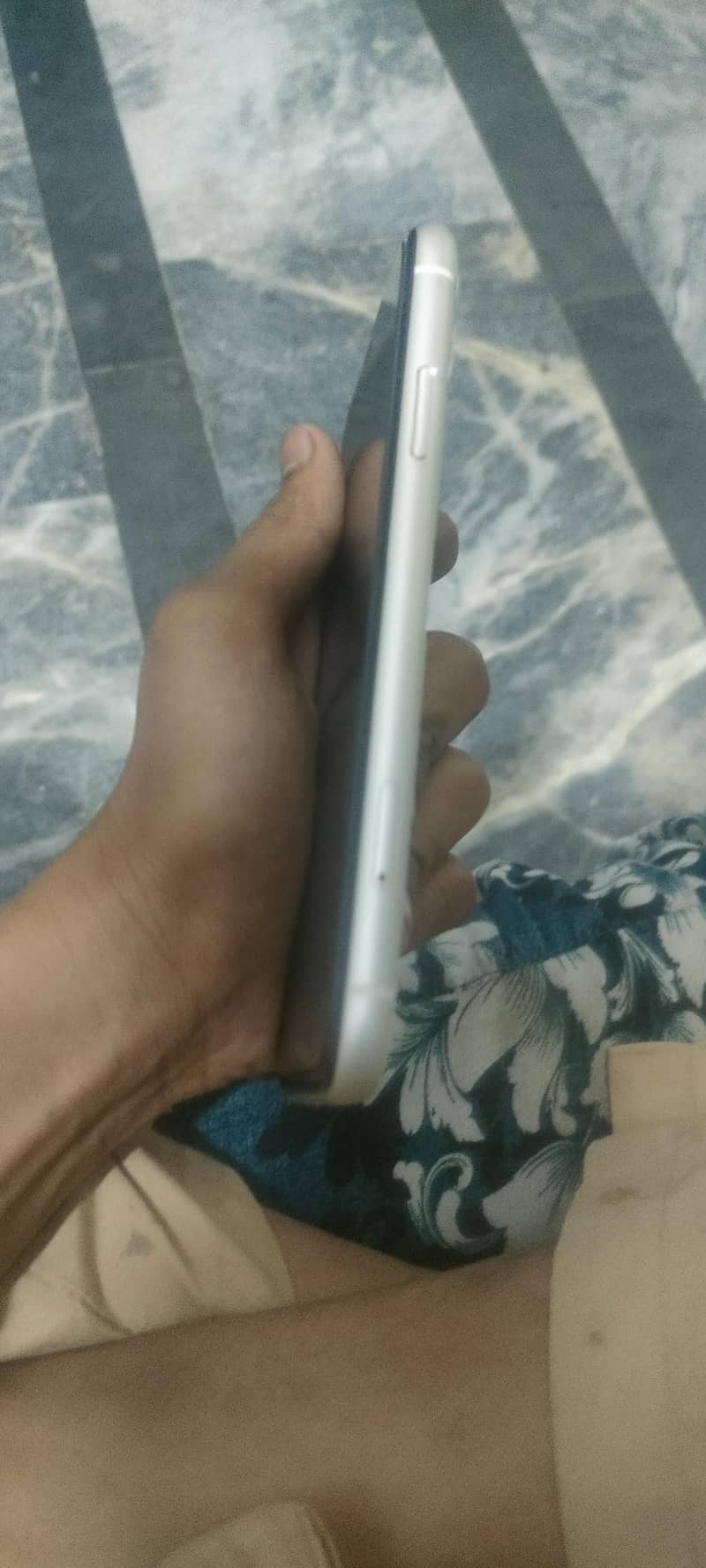 Apple iPhone 11 3