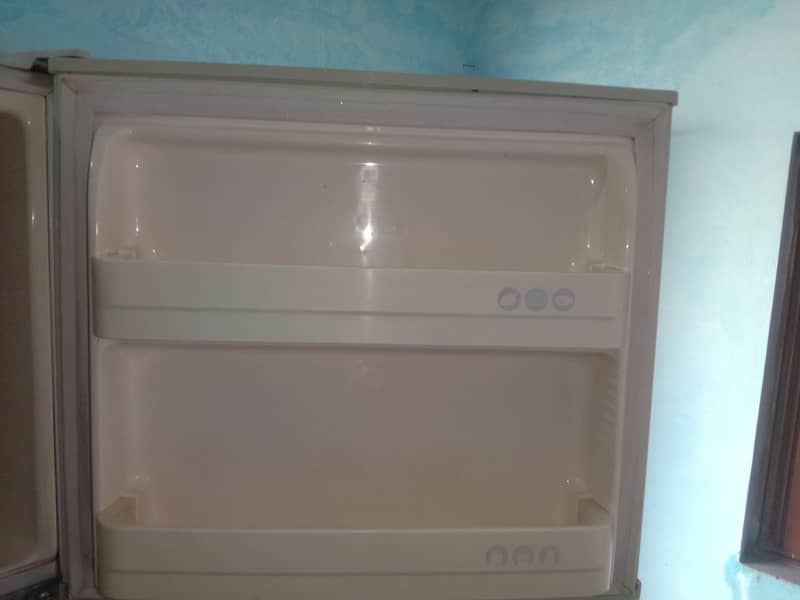 Fridge 4