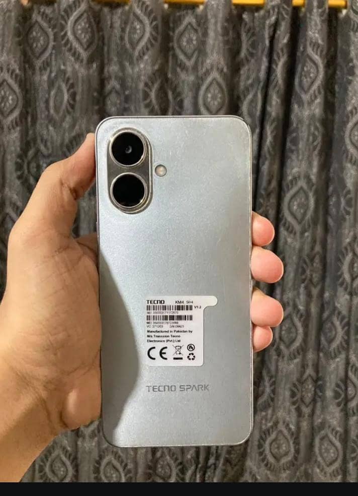 Tecno spark GO 2 2