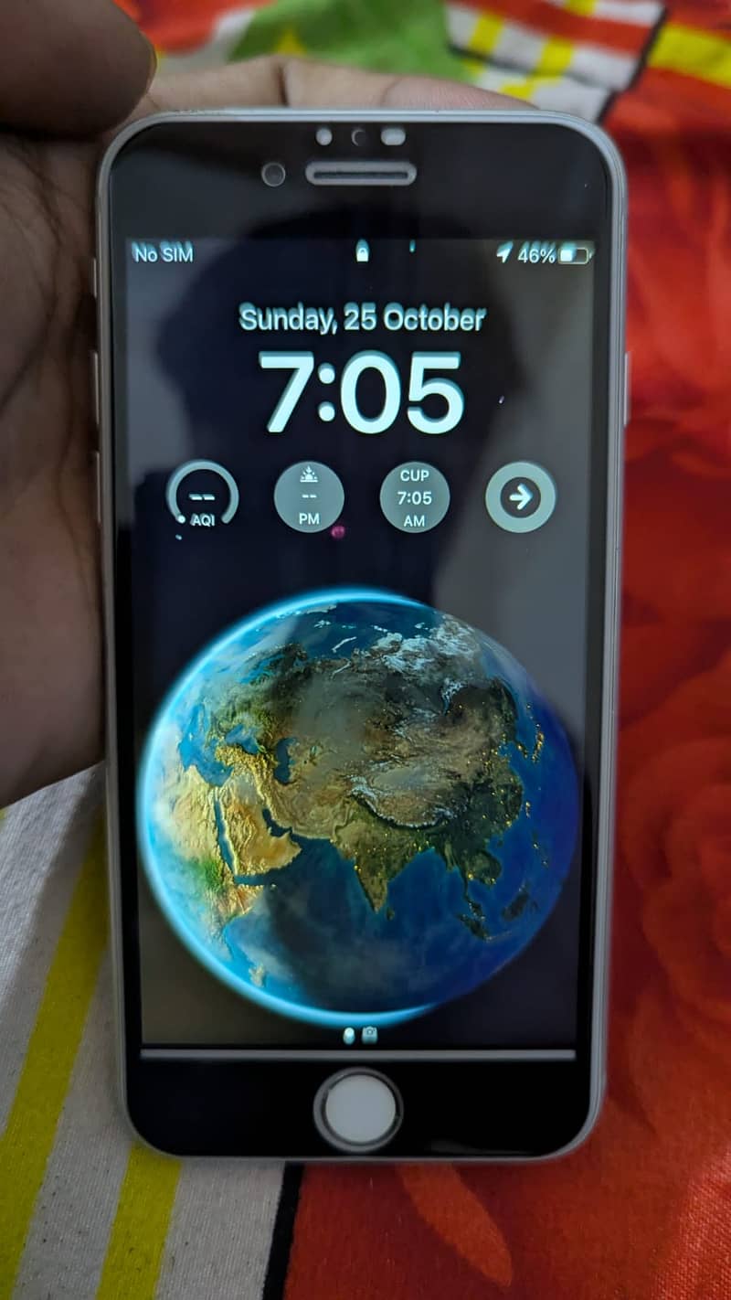 Apple iPhone 8 3