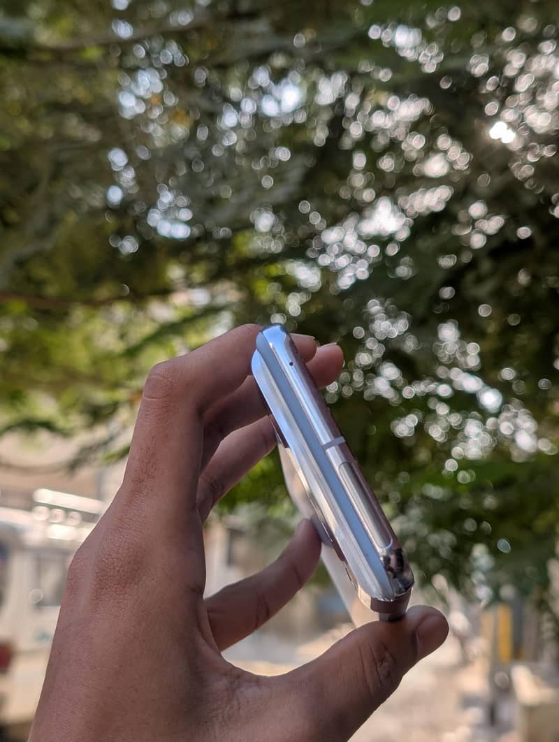Google Pixel 8 Pro 4