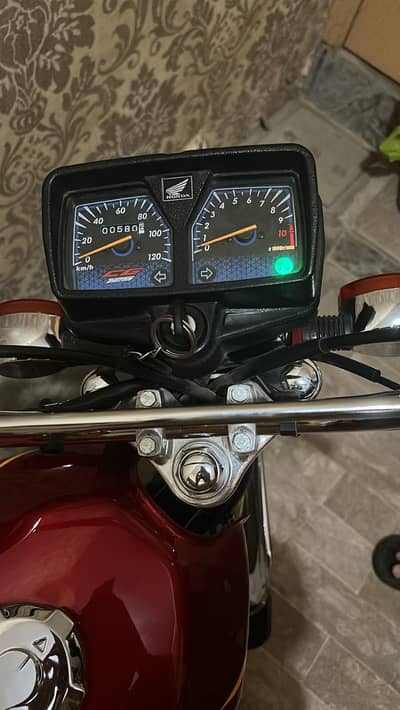 CG - 125  Tracker Installed