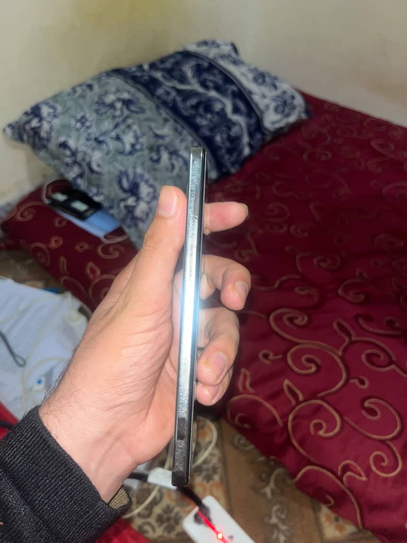 Tecno CAMON 30 1