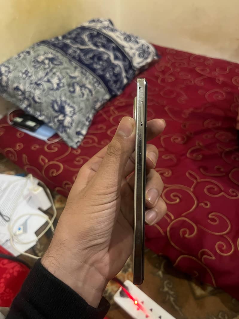 Tecno CAMON 30 4