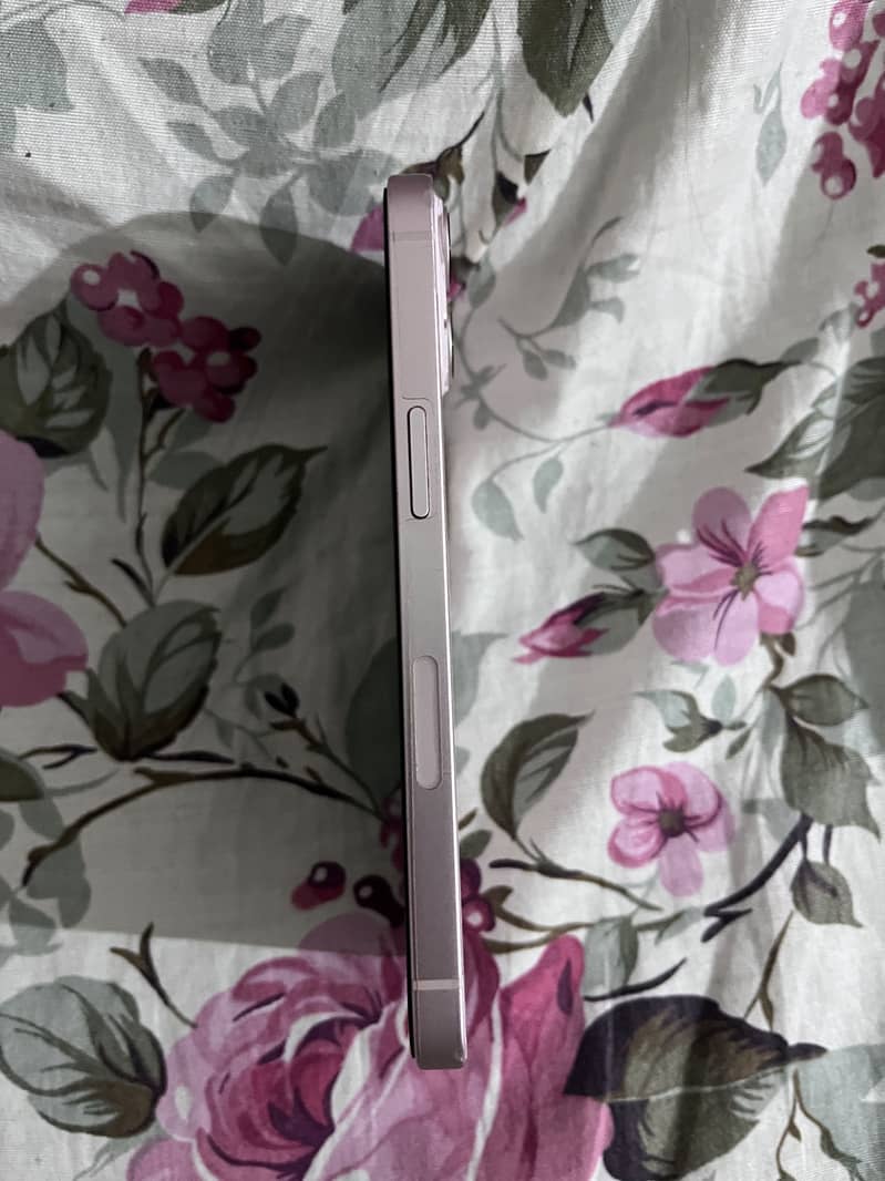 Apple iPhone 13 3