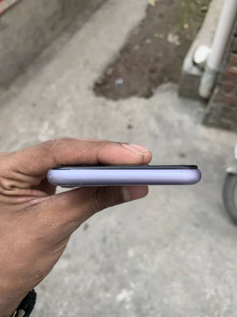 Apple iPhone 11 1