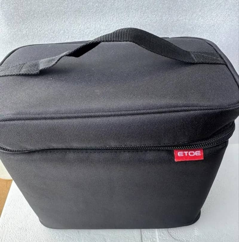 Eteo E2 pro projector 3
