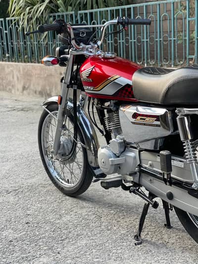 CG 125 S (2026 Model) Chrome Edition