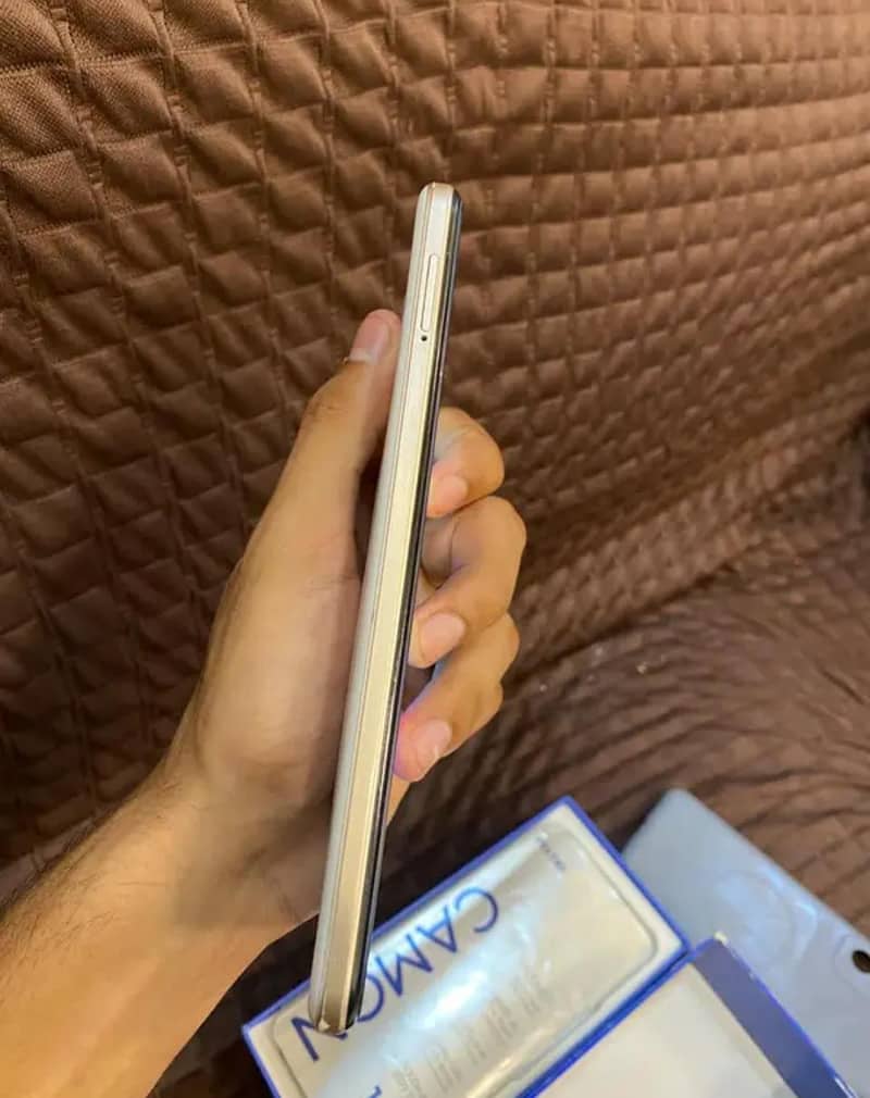 Tecno Camon 18T 4