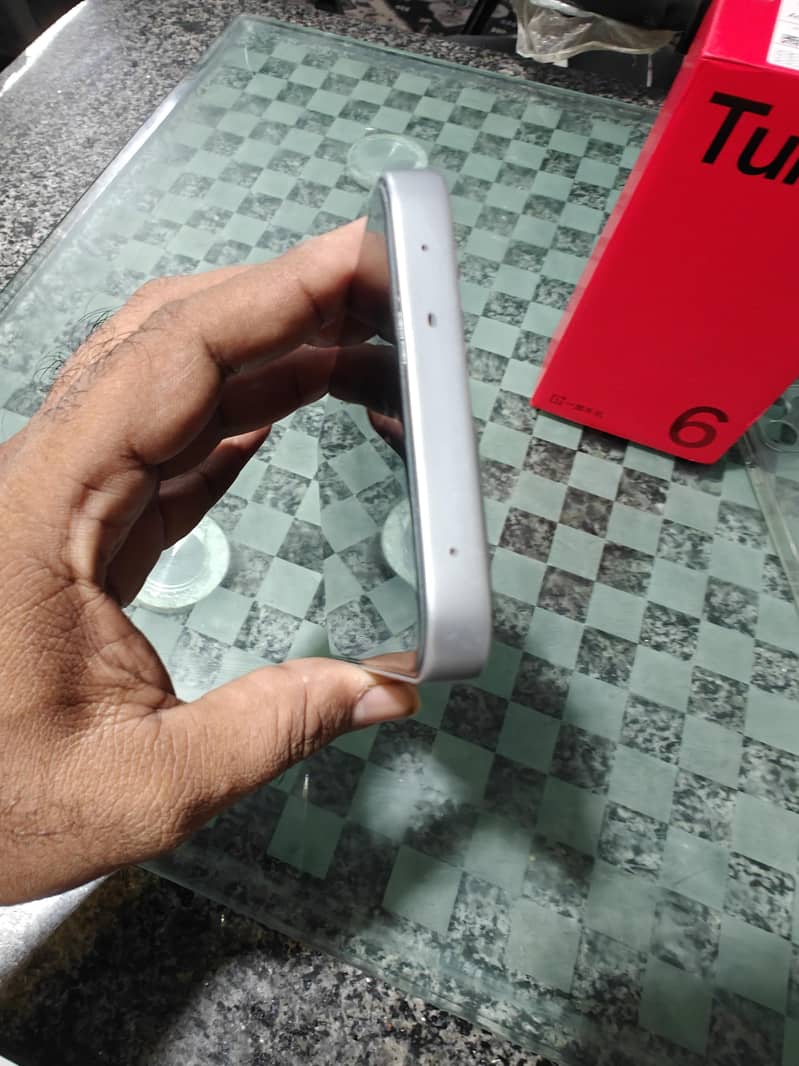 One Plus Turbo 6 4