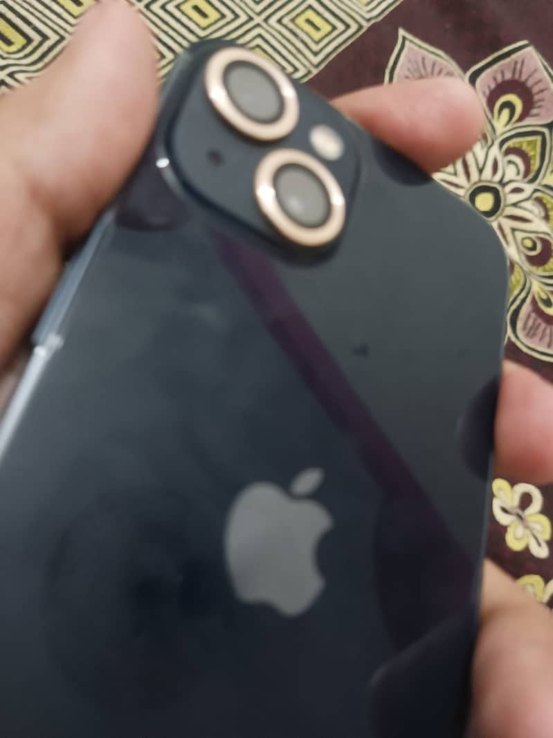Apple iPhone 13 1