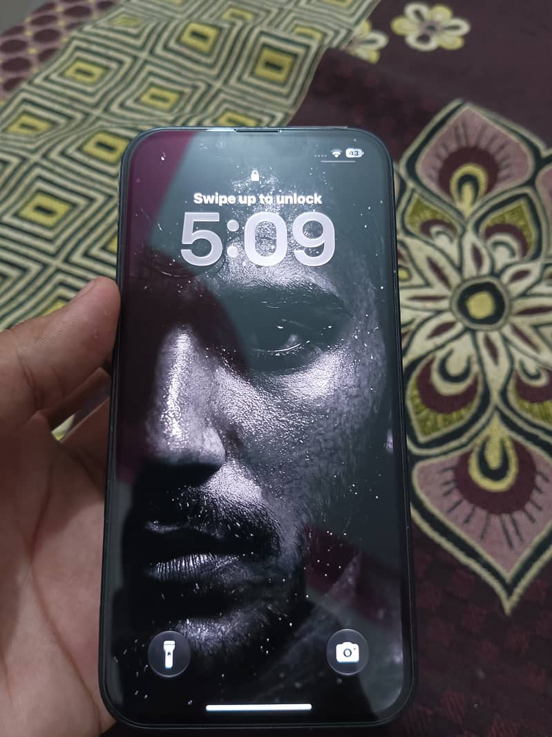 Apple iPhone 13 2
