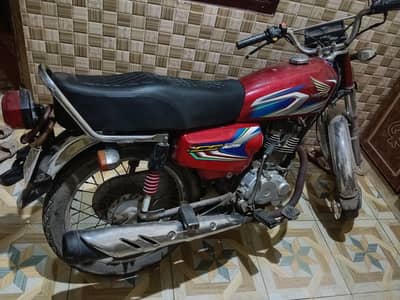 Honda CG125 22/23 Biomatric on the Spot