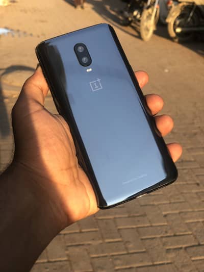 One plus 6t 8/128 ( In display Fingerprint )