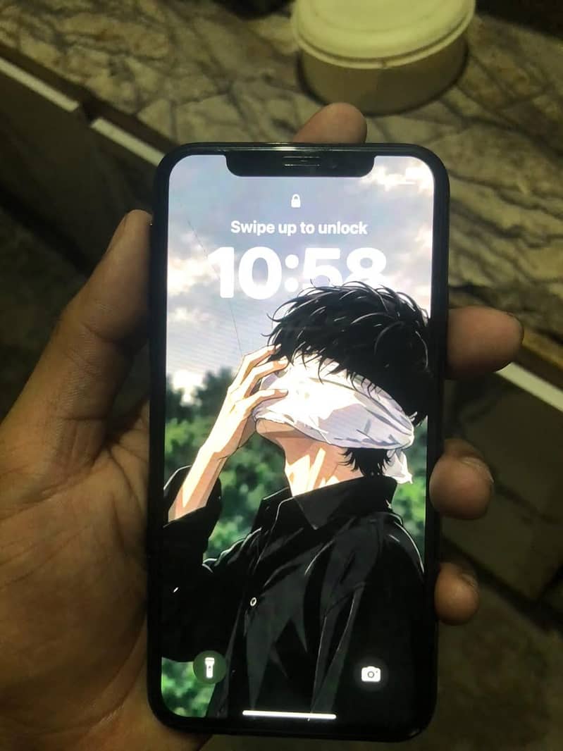 Apple iPhone XS 4