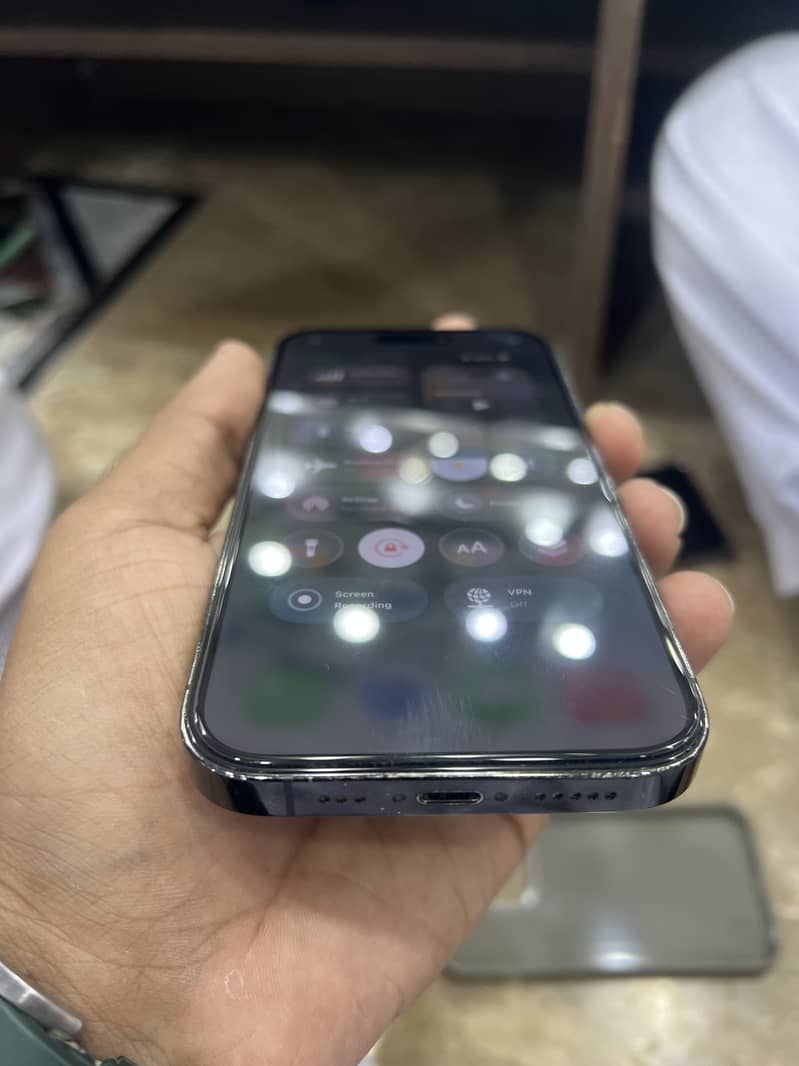 Apple iPhone 14 Pro 3