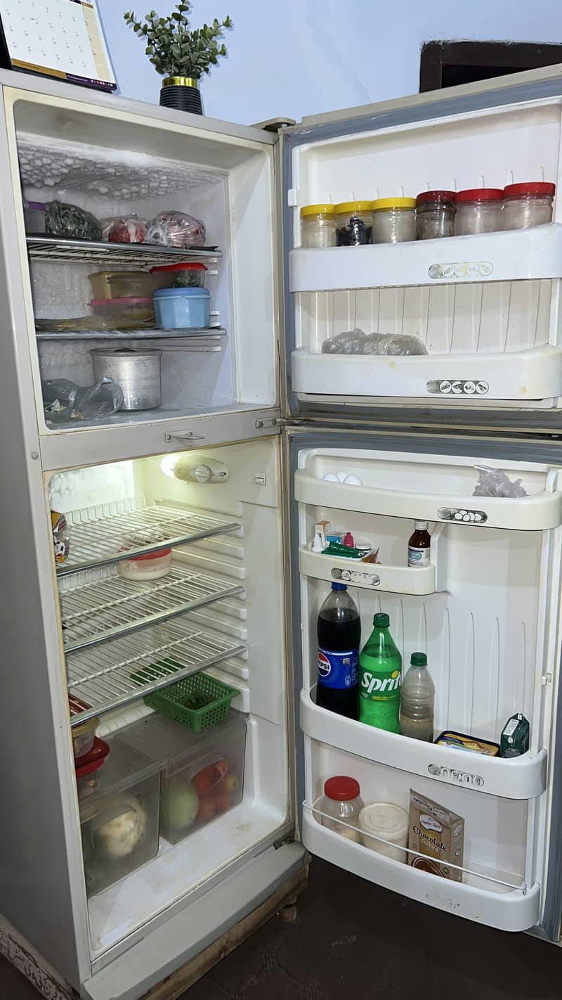 Orient refrigerator large size 1