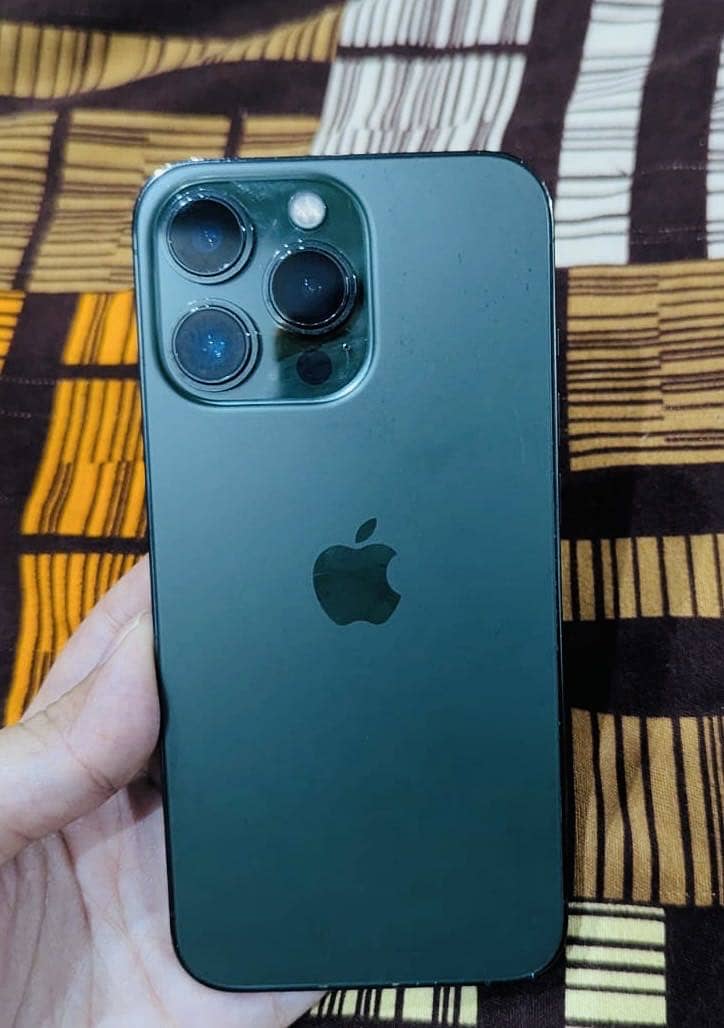 Apple iPhone 13 Pro 0