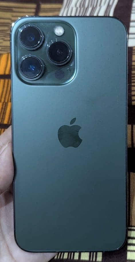 Apple iPhone 13 Pro 3