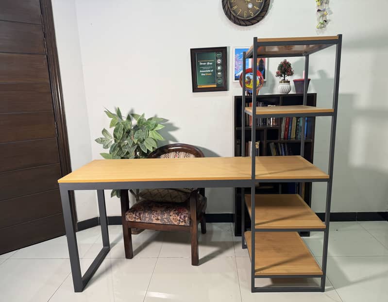 Custom Build Workstation / Study Table 0