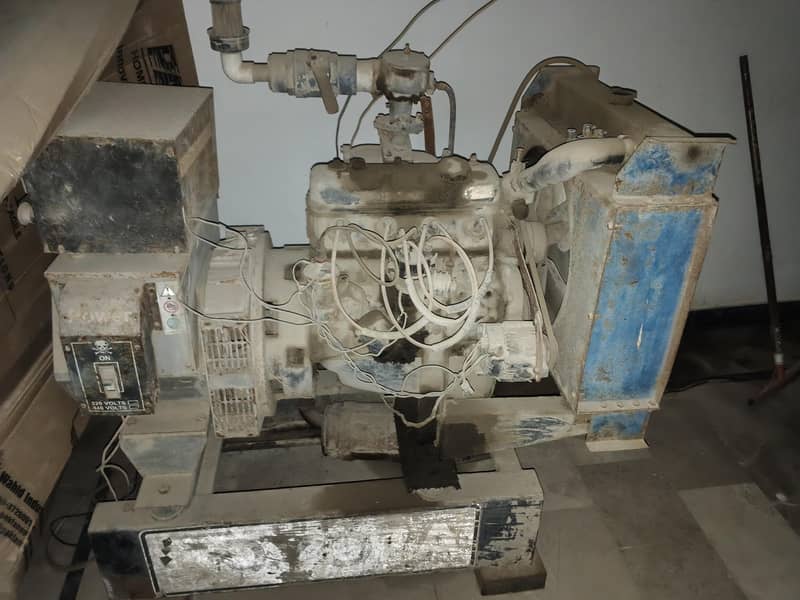 15 kw استعمال شدہ جنریٹر بنا کاربن کی موٹر 0