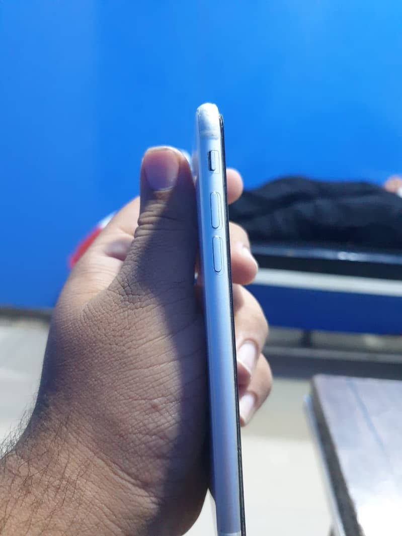 Apple iPhone SE 6