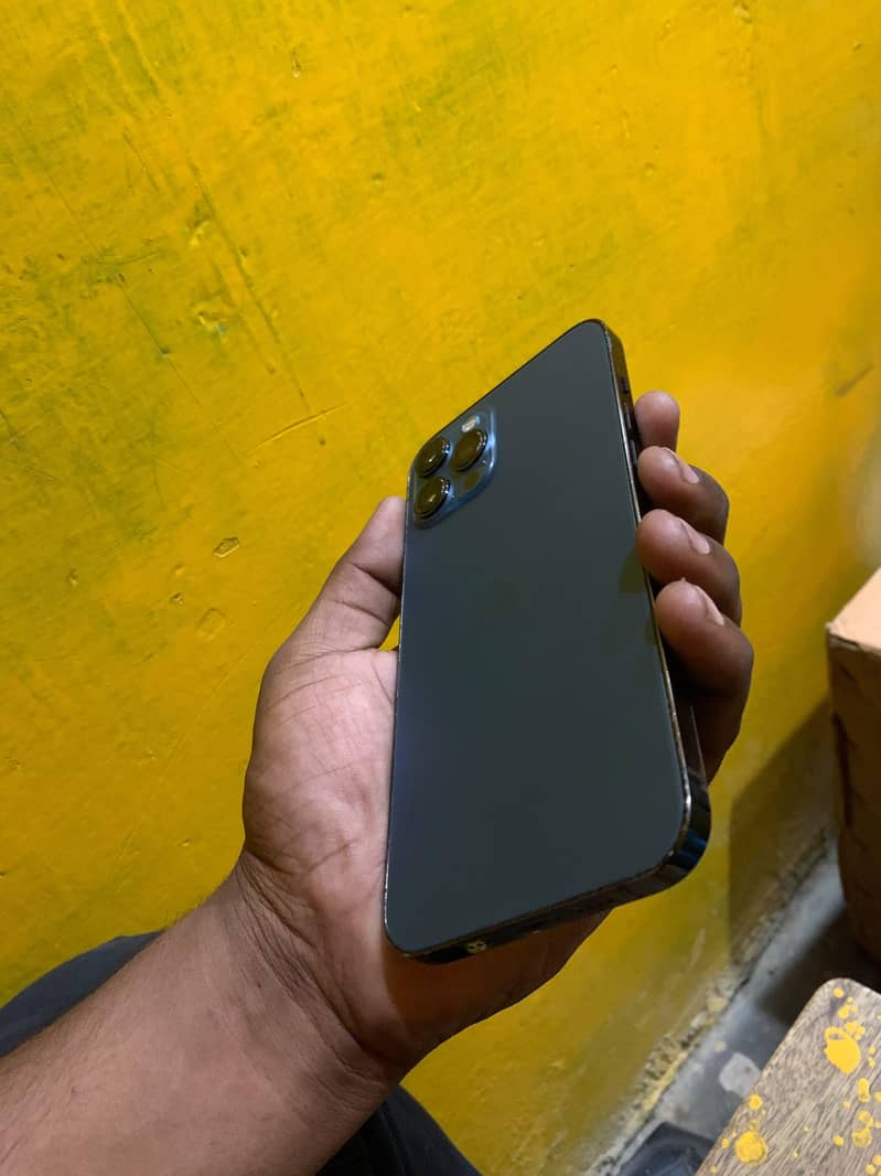 Apple iPhone 12 Pro Max 1