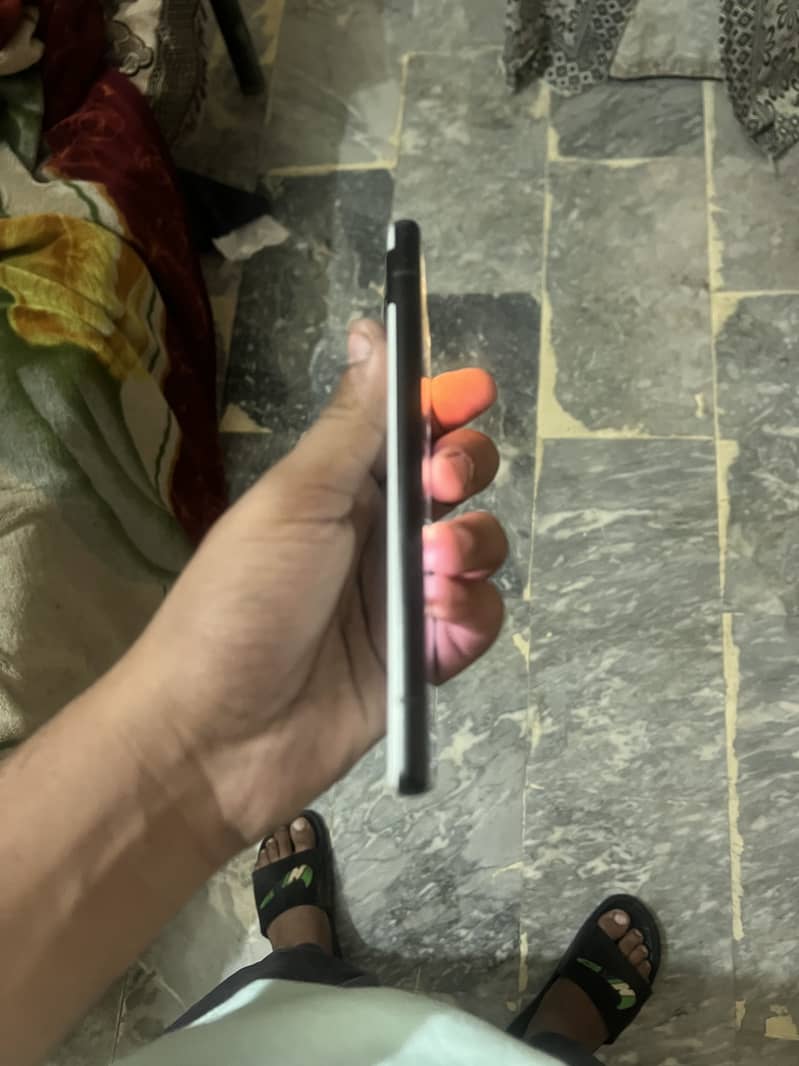 Google Pixel 6a 4