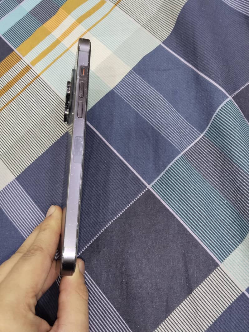 Apple iPhone 14 Pro Max 2