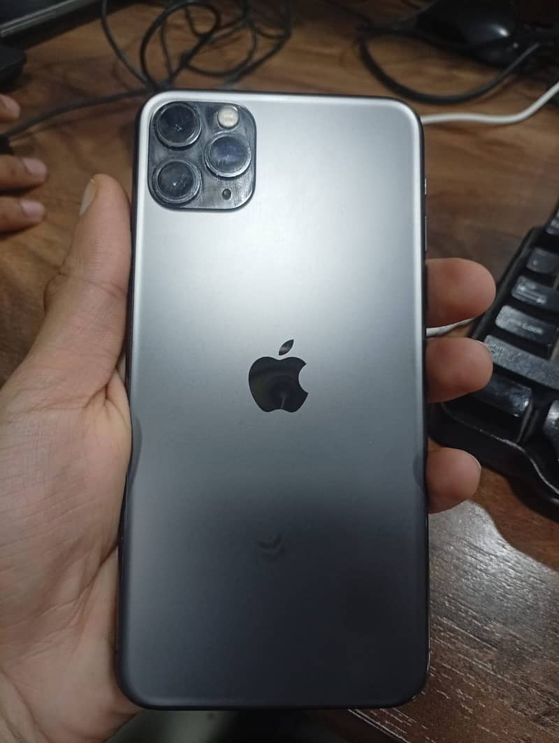 Apple iPhone 11 Pro Max jv 5