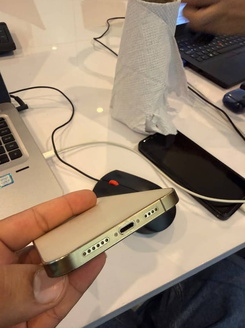 Apple iPhone 12 Pro Max 2