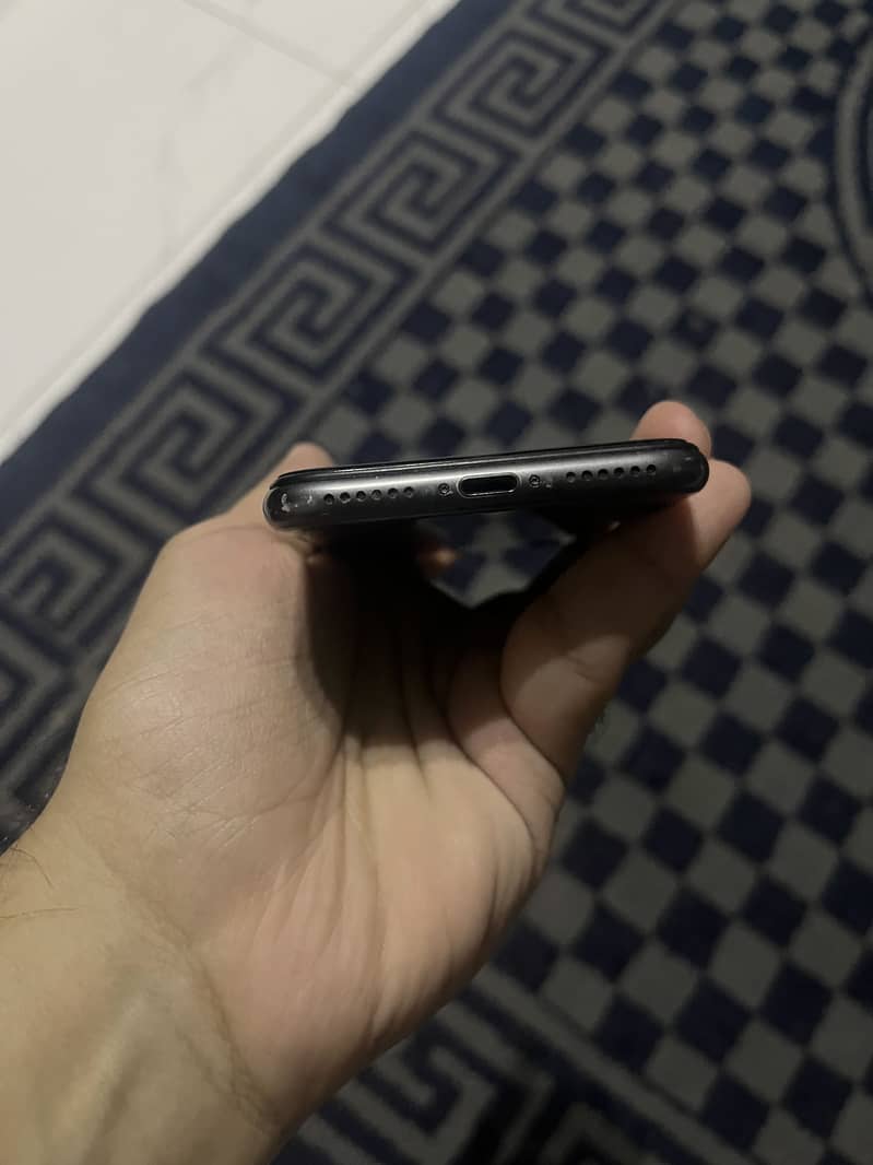 Apple iPhone 8 MDM 4