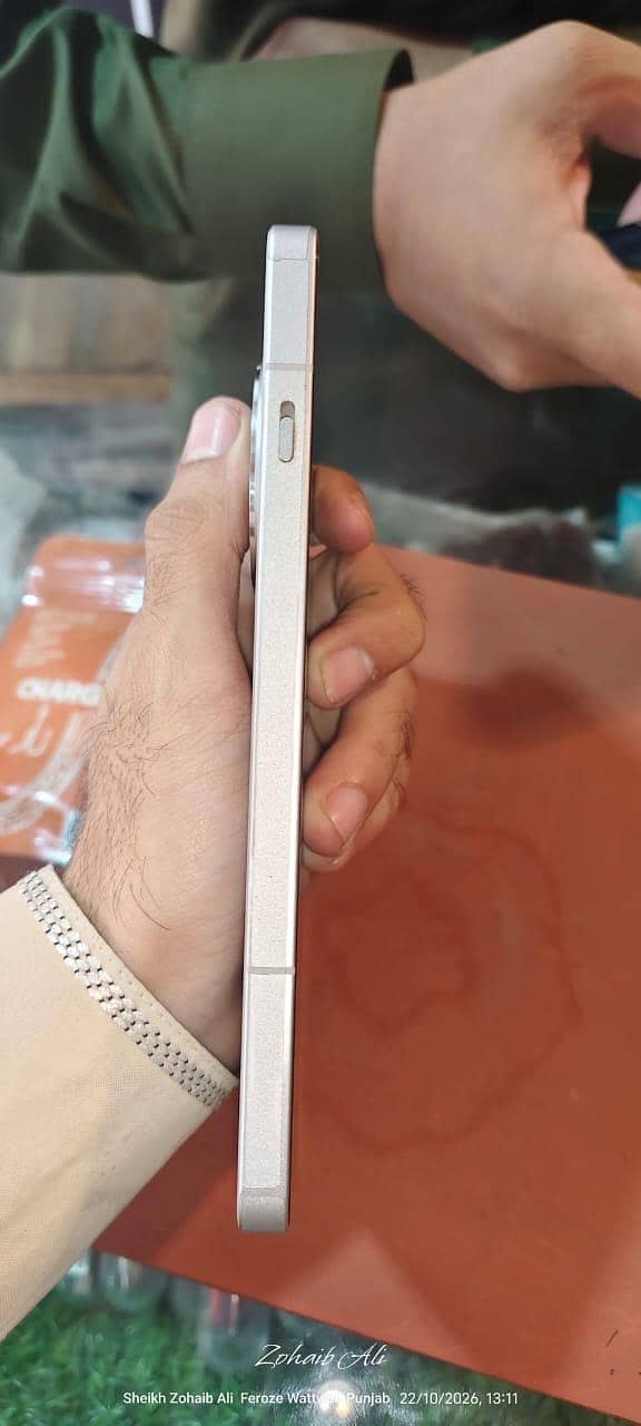One Plus 13R 3
