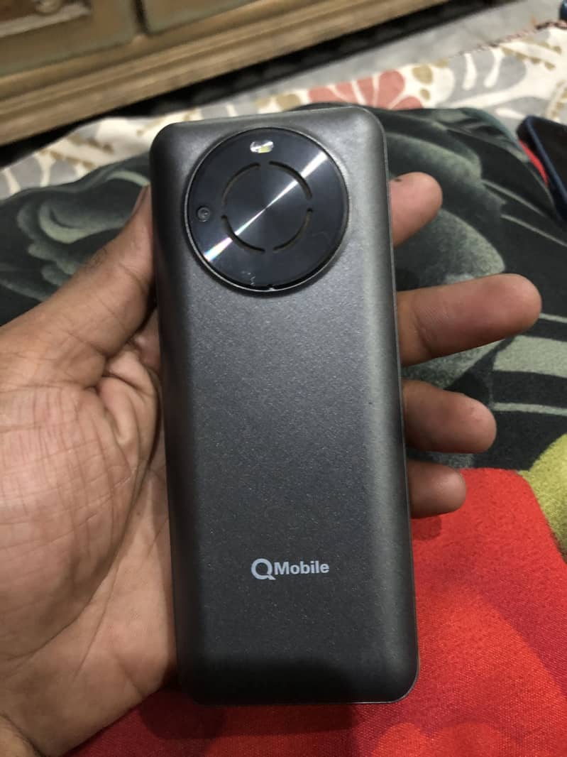 QMobile Classic 1