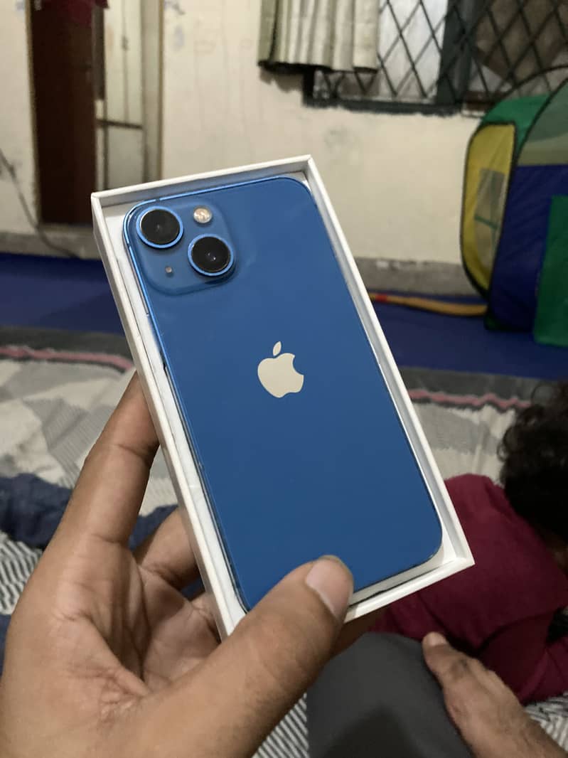 Apple iPhone 13 mini 1