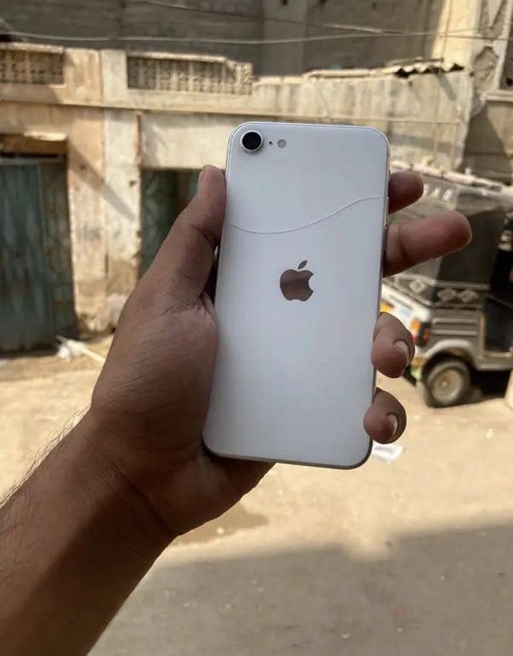 Apple iPhone SE 0