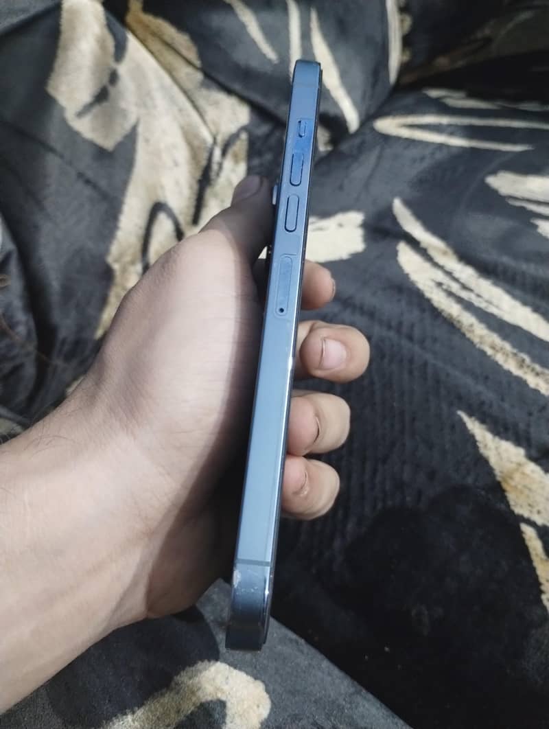 Apple iPhone 13 Pro Max - Mobile Phones - 1120914326