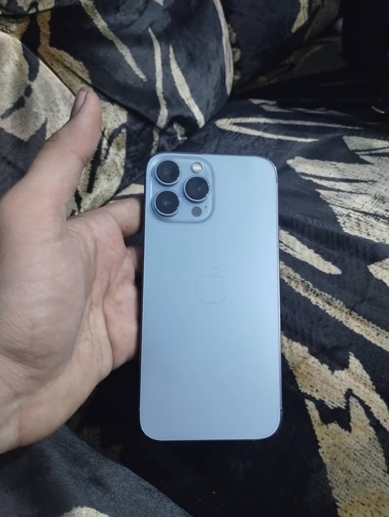 Apple iPhone 13 Pro Max 6