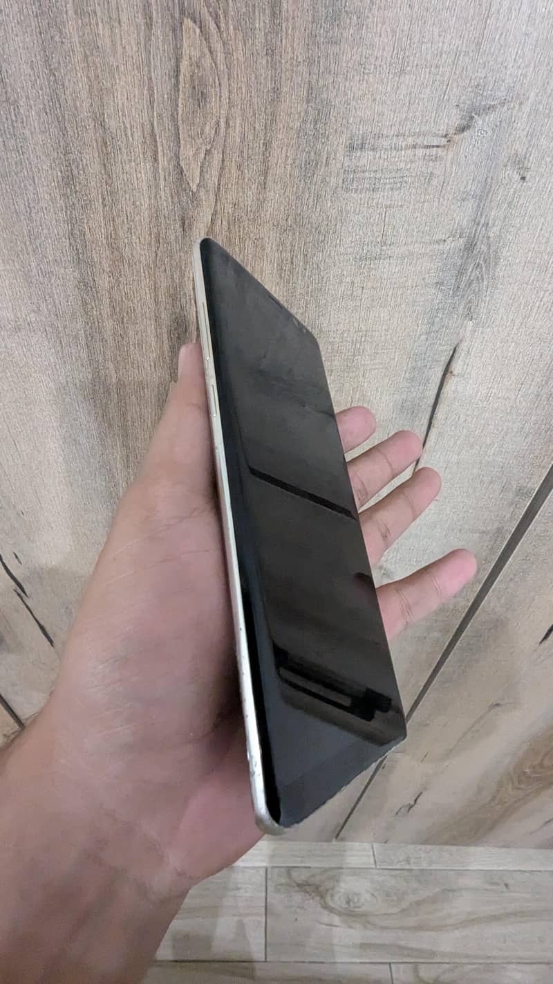 Samsung Mobile Note 8 1